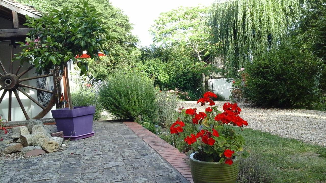 Les Grandes Oreilles Vierzon Εξωτερικό φωτογραφία